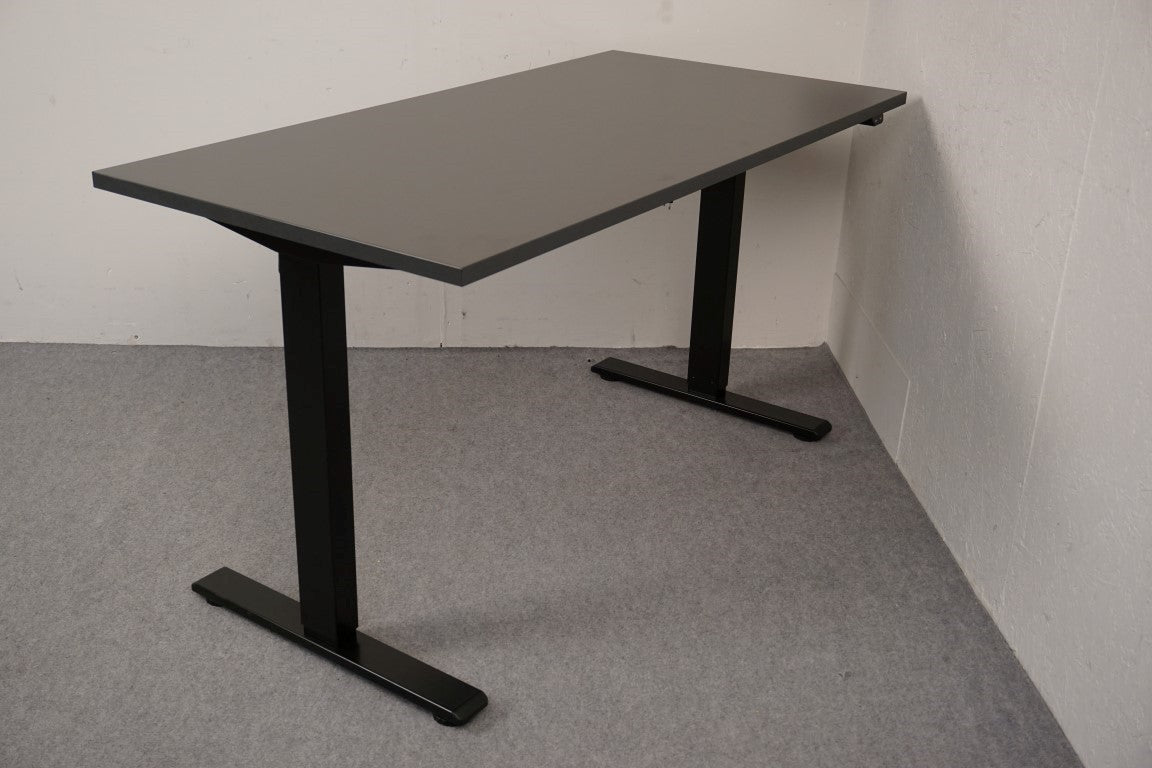 BLACK OFFICE DESK WITH UP/DOWN FUNCTION - ERGONOMIC - 140 CM