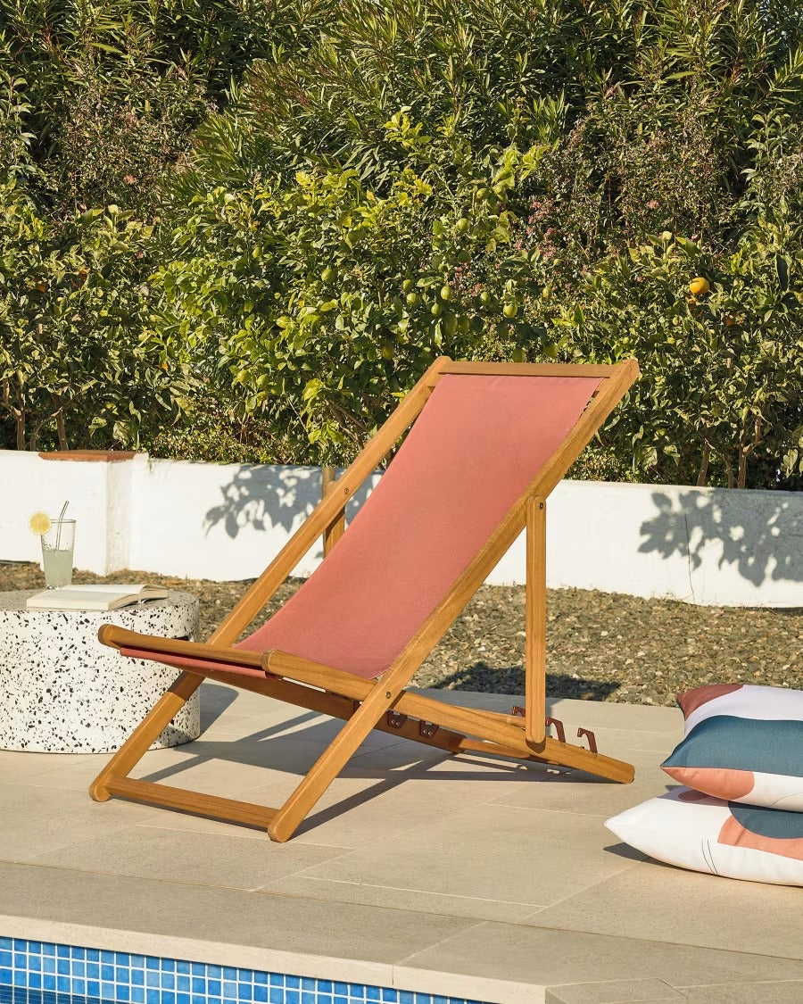 Adredna Outdoor Deck Chair in terracotta with solid acacia