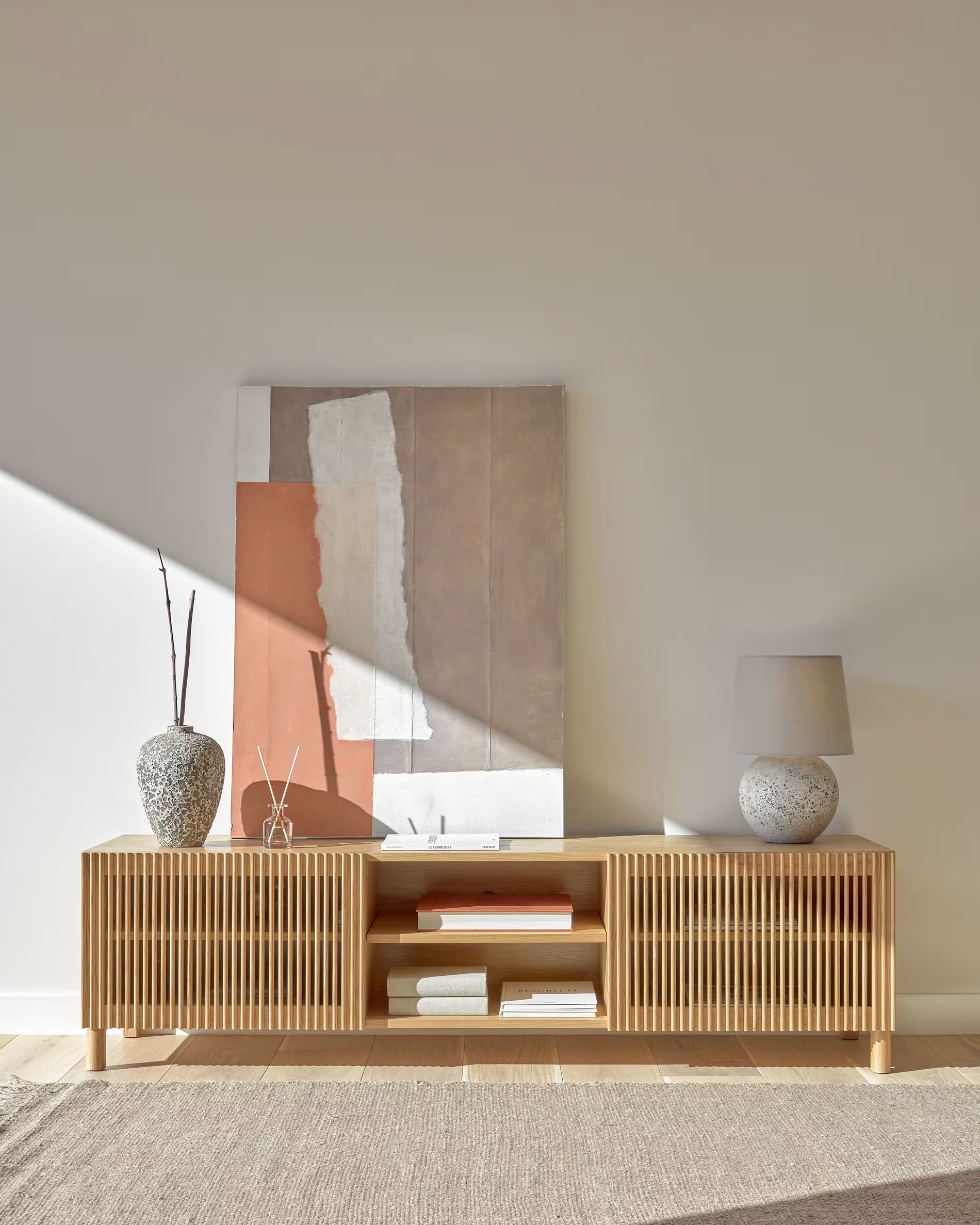 Beyla 2-door TV stand in solid oak wood and oak veneer 180 x 49.5cm