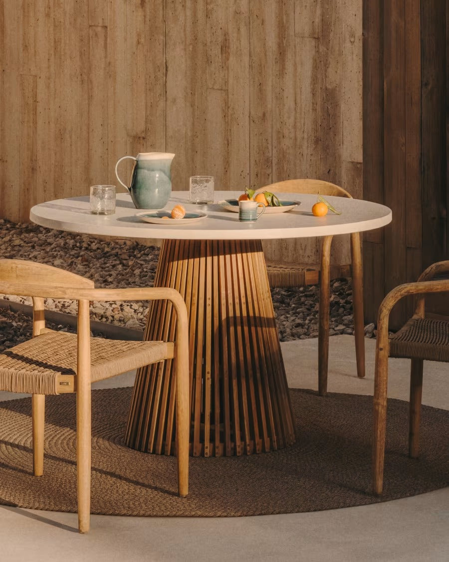 Alcaufar Round Outdoor Table