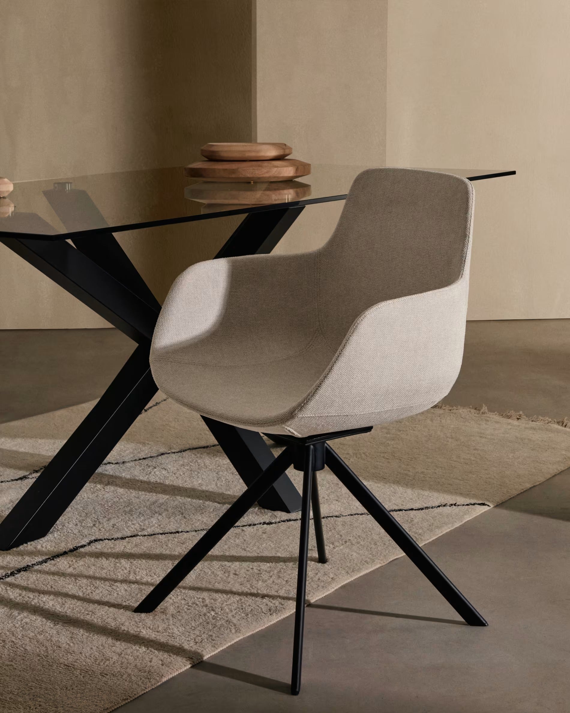 Tissiana Self-Centring Swivel Chair in Beige Chenille