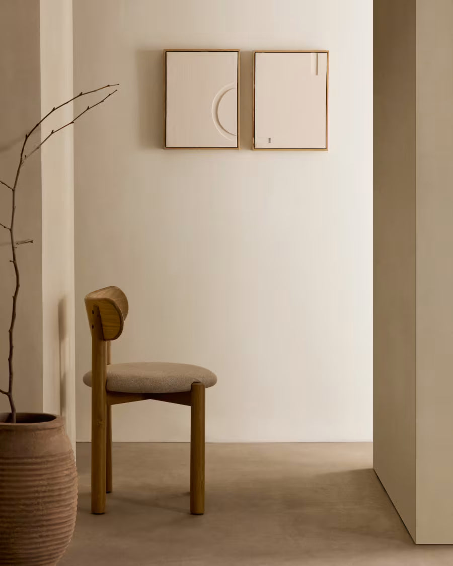 NEBAI Nebai chair in beige chenille with a solid oak wood st