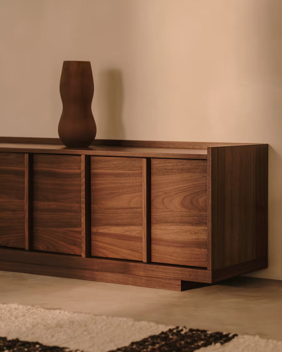 Onix TV stand with a walnut veneer in a dark finish 200 x 45 cm?