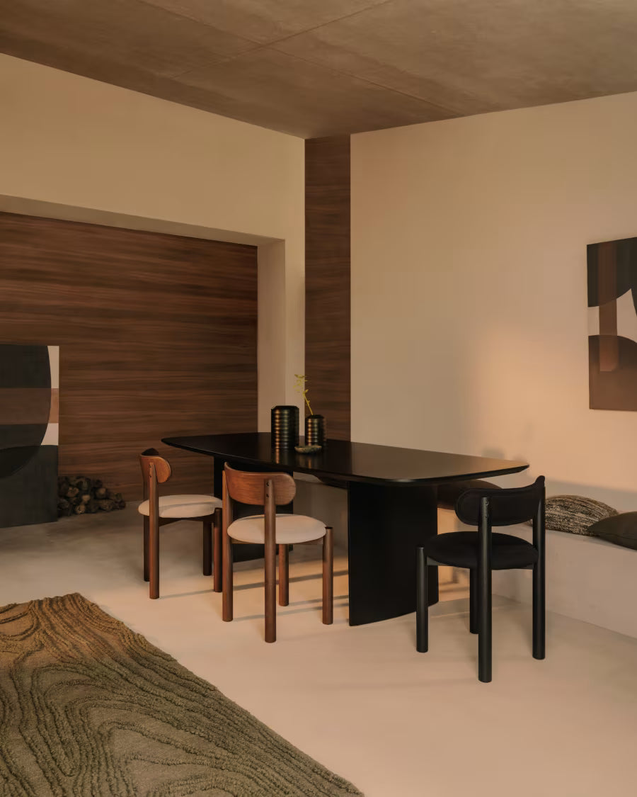 Litto Black# lacquered MDF table 200x100cm.