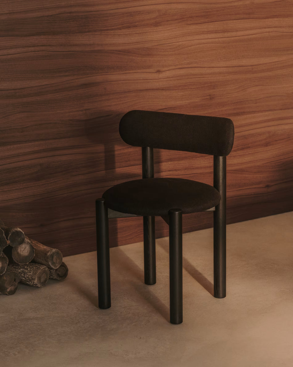 Nebai chair in black chenille and black finish