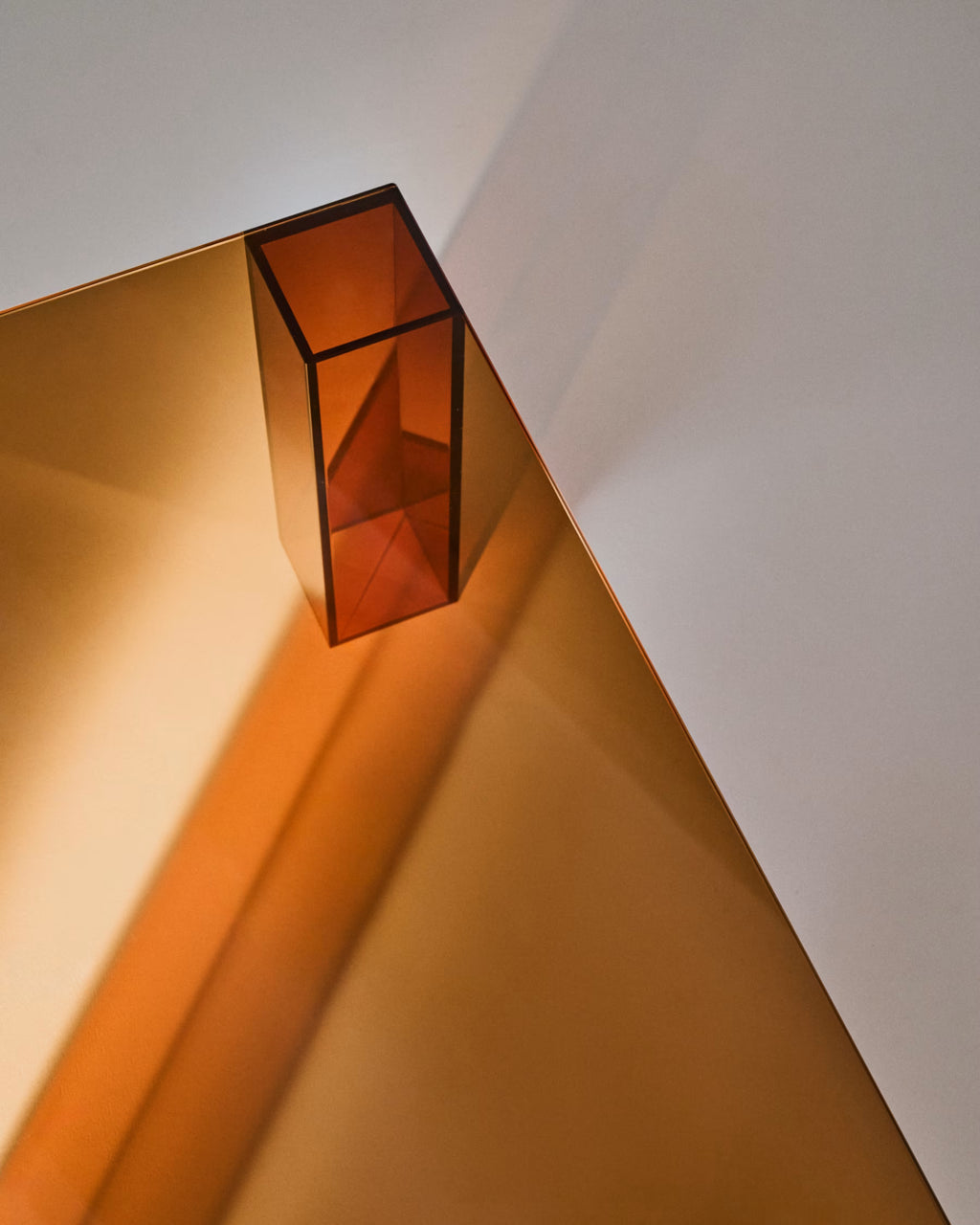 Adularia Brown, Tempered-glass Side Table, 85 x 85 cm.
