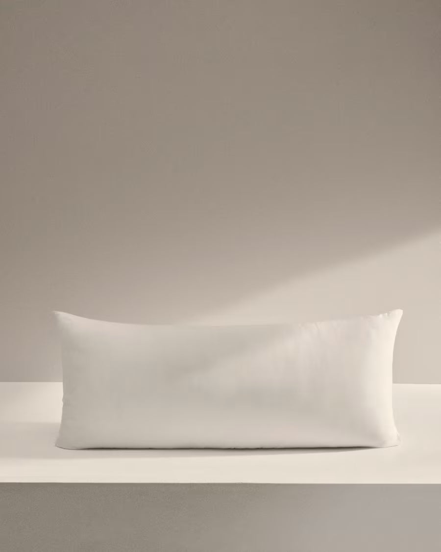 Duca pillow with 10% down and 90% feather