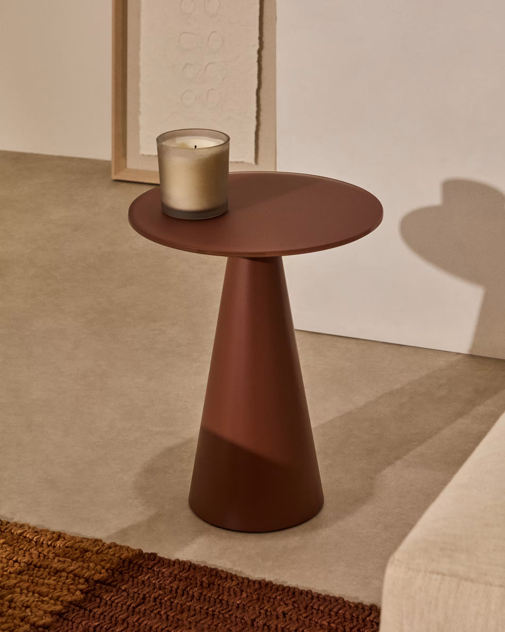 Wilshire side table terracotta finish Ø35cm.