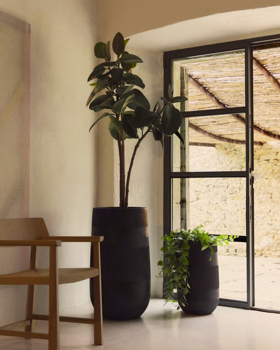 Set of 2 Tival black cement-effect planters 45cm.