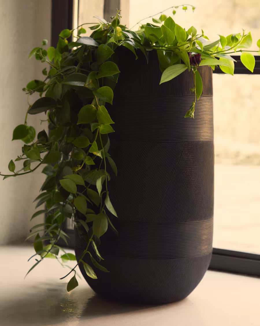 Set of 2 Tival black cement-effect planters 45cm.
