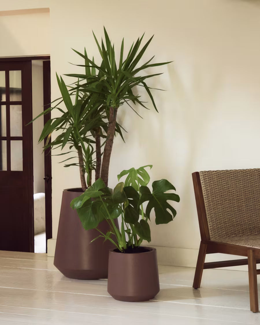 Lira terracotta-effect planter Ø53cm