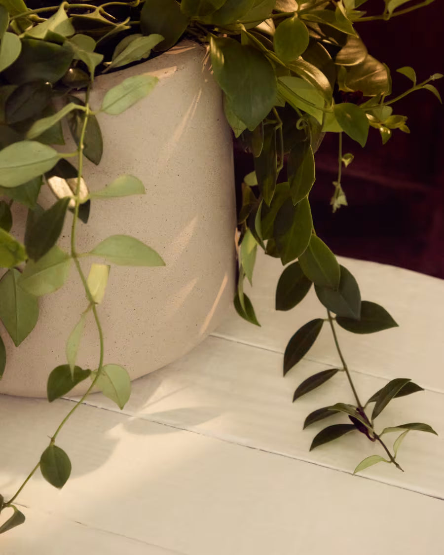 Calun beige cement planter Ø 32cm