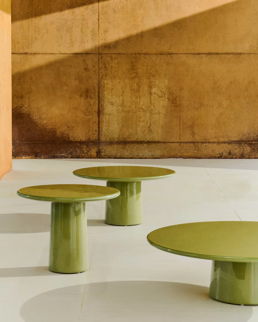 Albanella coffee table in cement with glossy green finish ?85cm