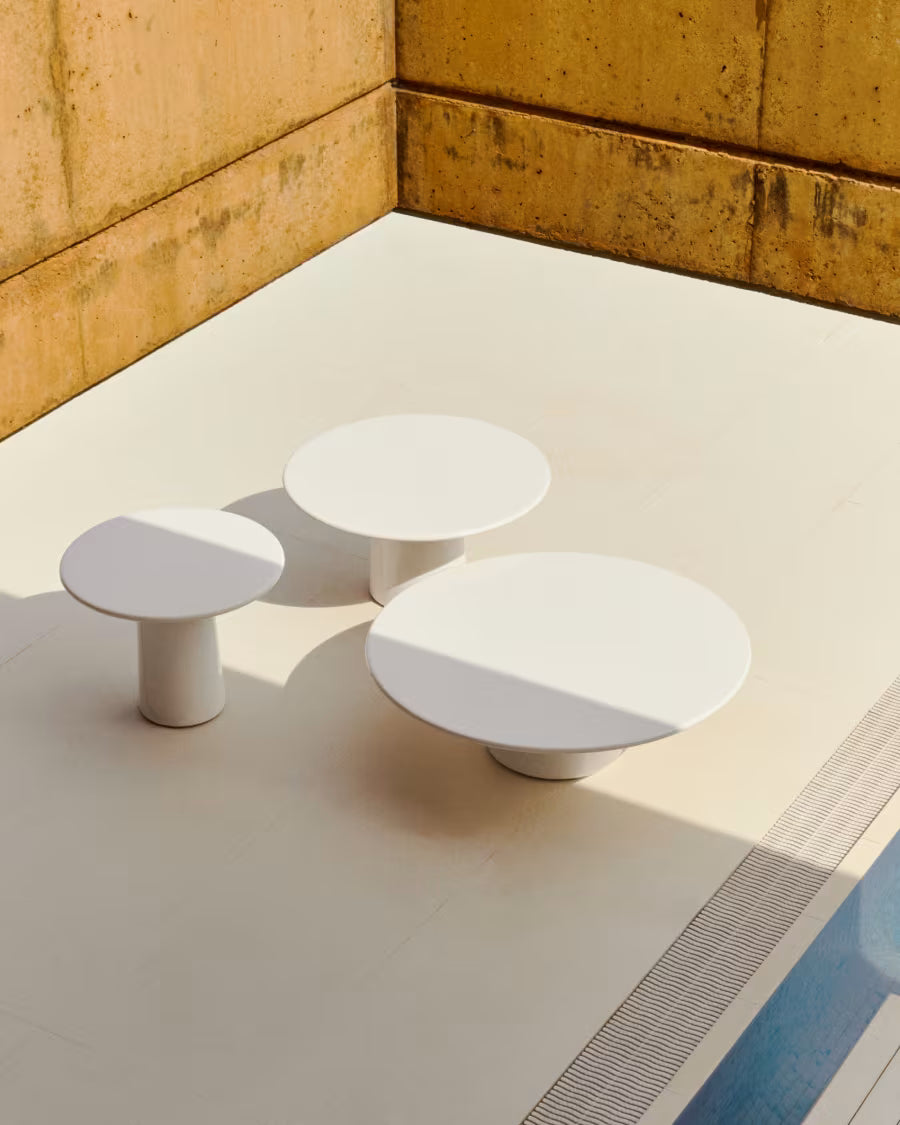 Albanella coffee table in cement with glossy white finish