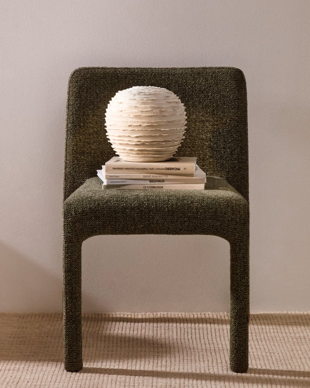 Evania vase in beige ceramic 21 cm