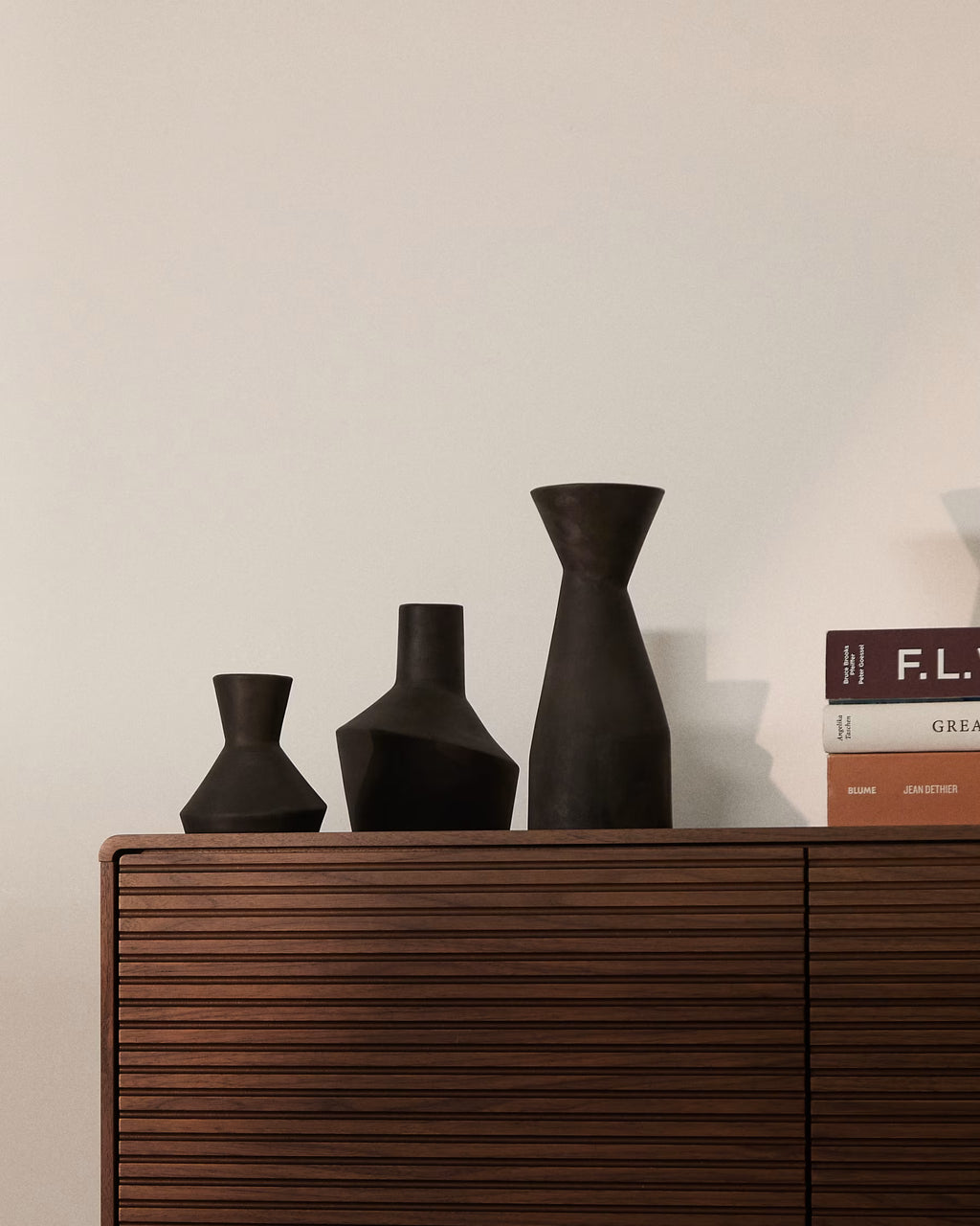 Dunari set of 3 black terracotta vases Ø 10.2 cm / Ø 14 cm / Ø 10 cm