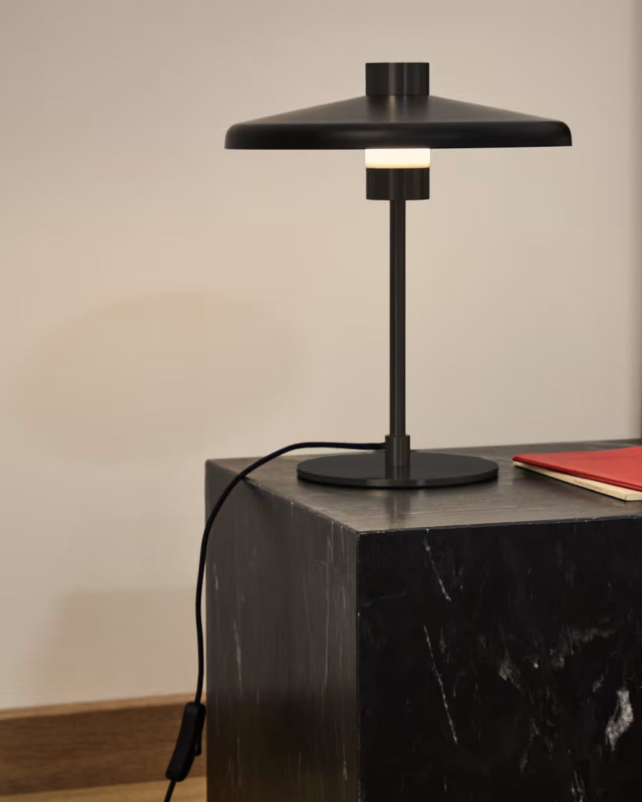Nuvira table lamp in black satin metal