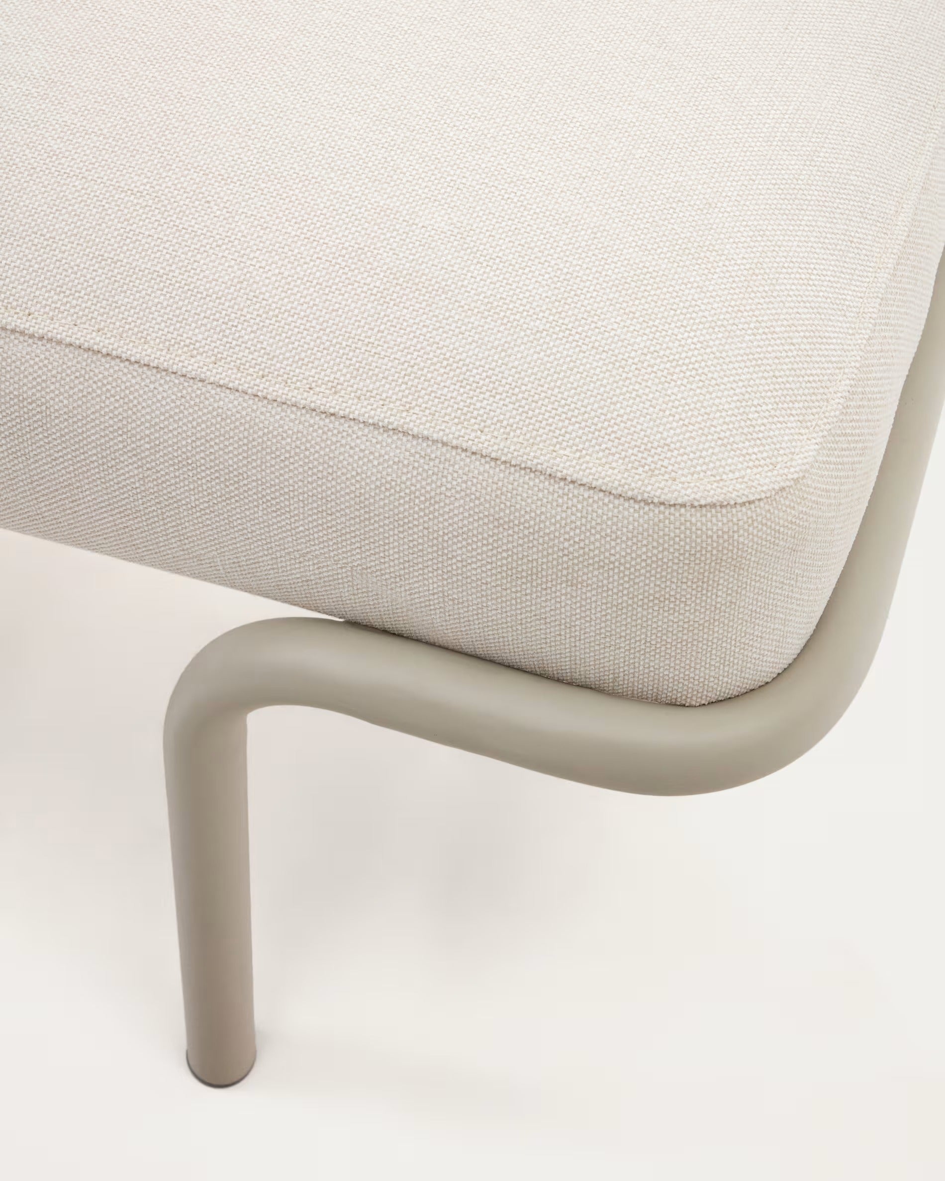 Compo Bench in Beige Chenille