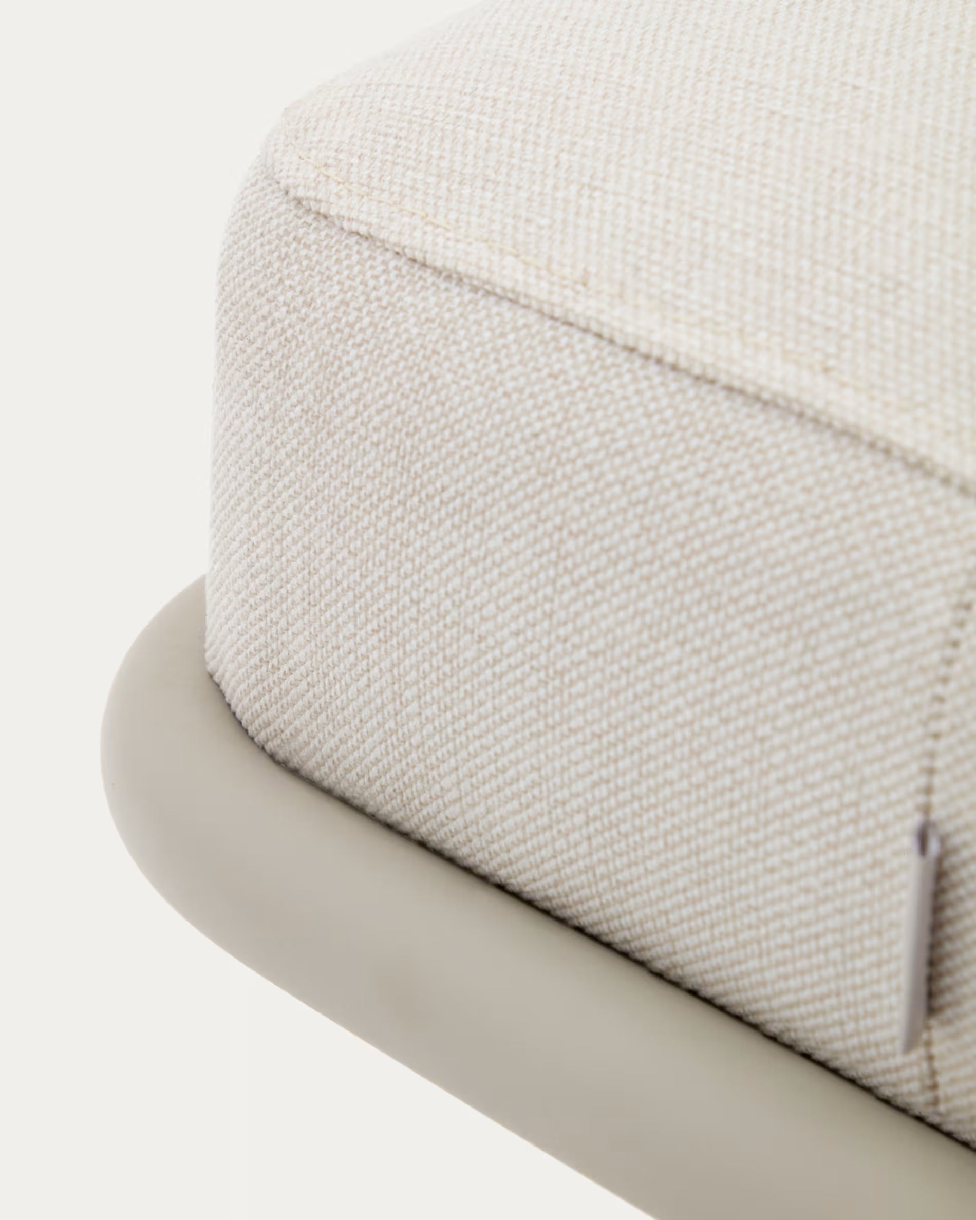 Compo Bench in Beige Chenille