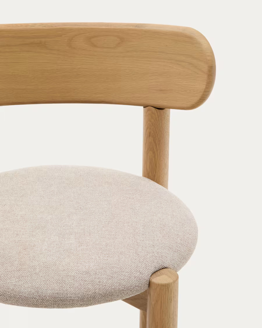 NEBAI Nebai chair in beige chenille with a solid oak wood st