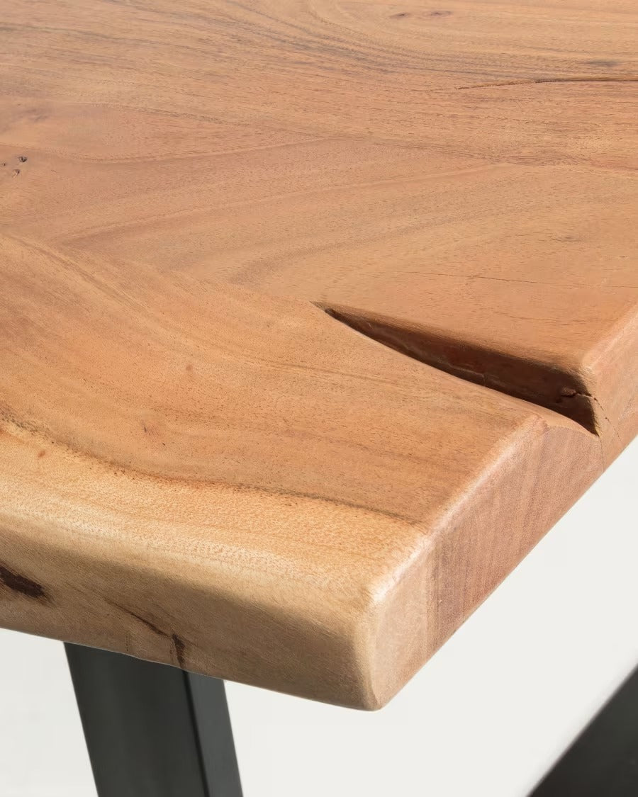 Alaia Table in Solid Acacia Wood