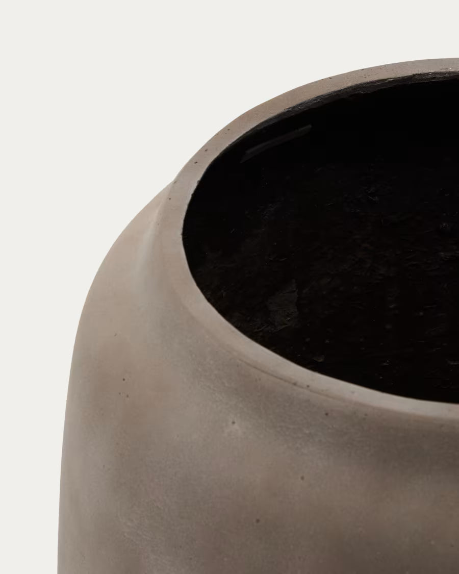 Lira terracotta-effect planter Ø53cm