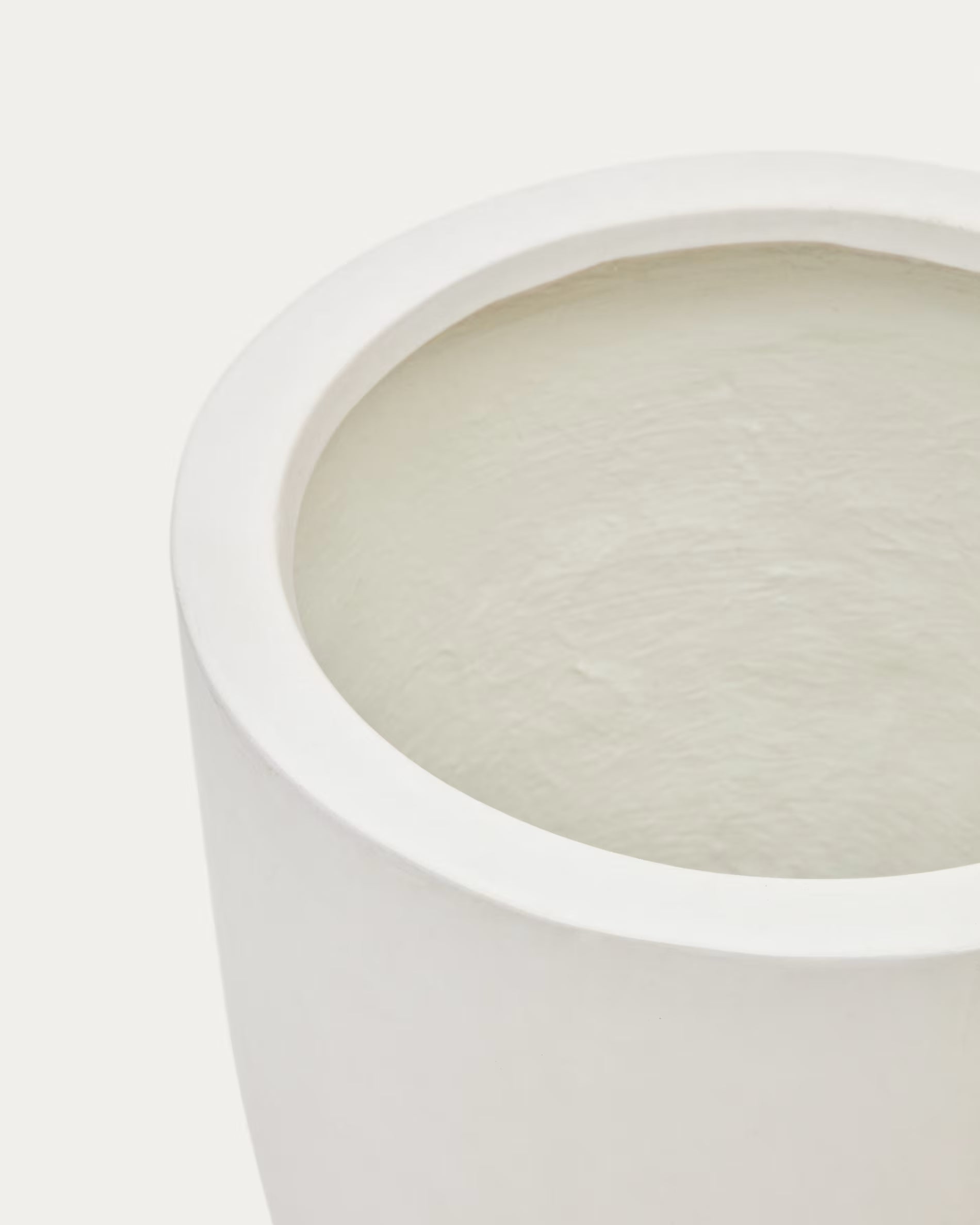 Aiguablava plant pot in white cement Ø39cm