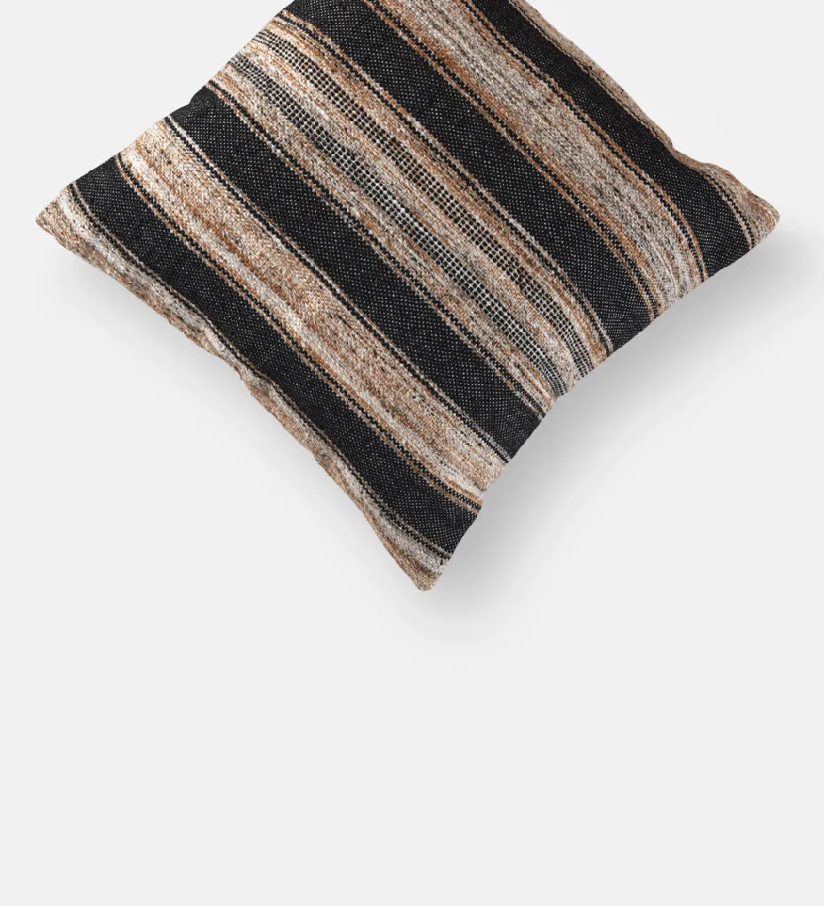 Lamia Indoor/Outdoor Scatter - Natural