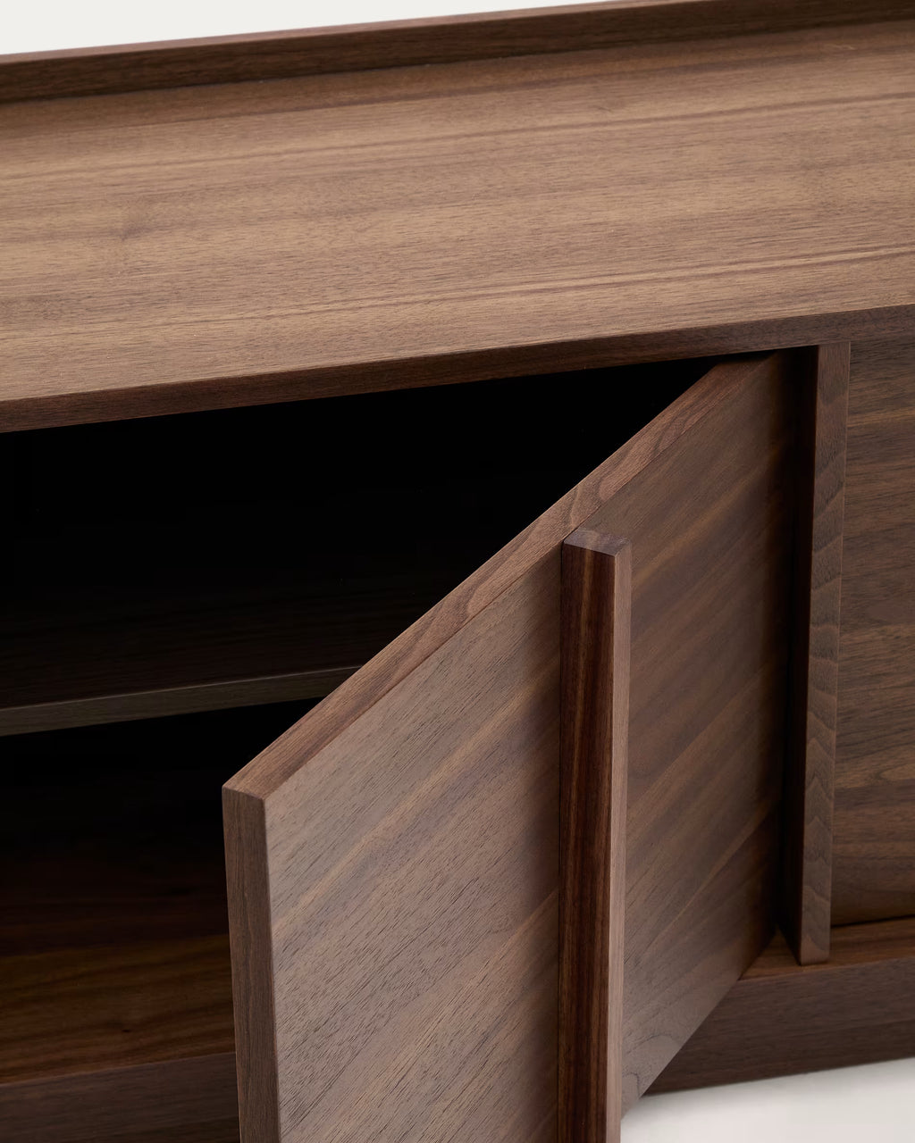 Onix TV stand with a walnut veneer in a dark finish 200 x 45 cm?