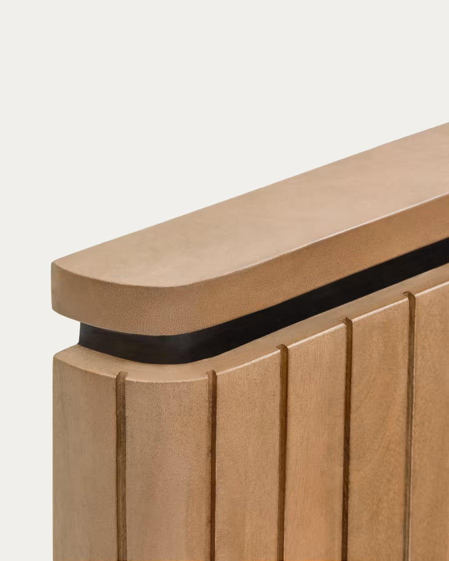 Licia Bed made from solid mango wood and black painted metal, for a 160 x 200 cm mattress
