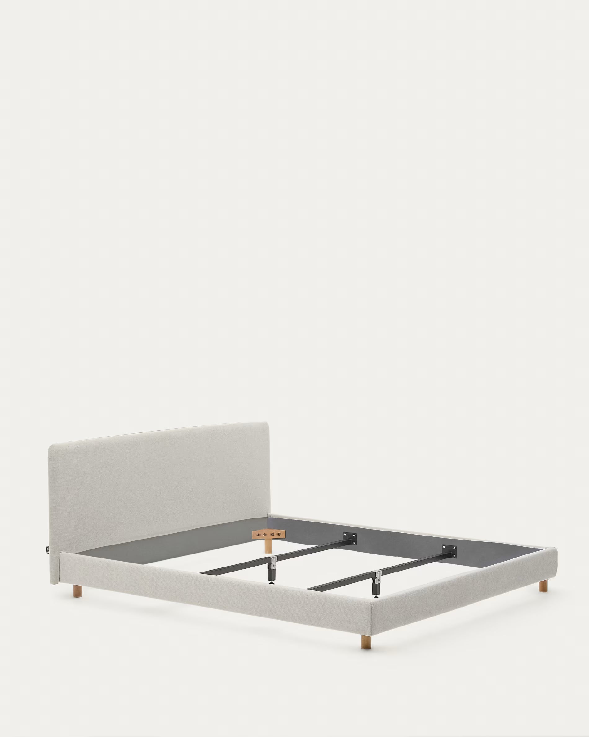 Pearl chenille Valma bed with removable cover
