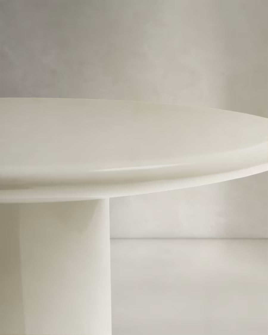 Albanella coffee table in cement with glossy white finish