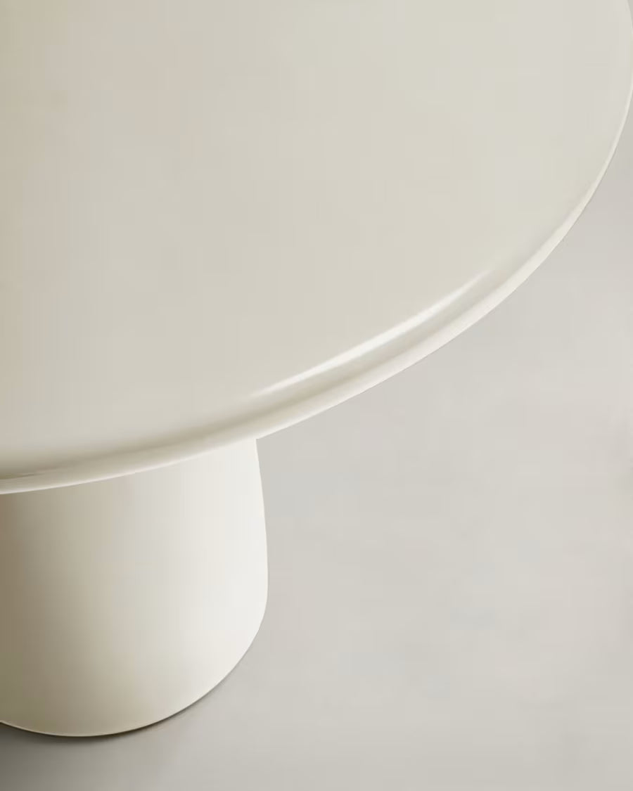 Albanella coffee table in cement with glossy white finish