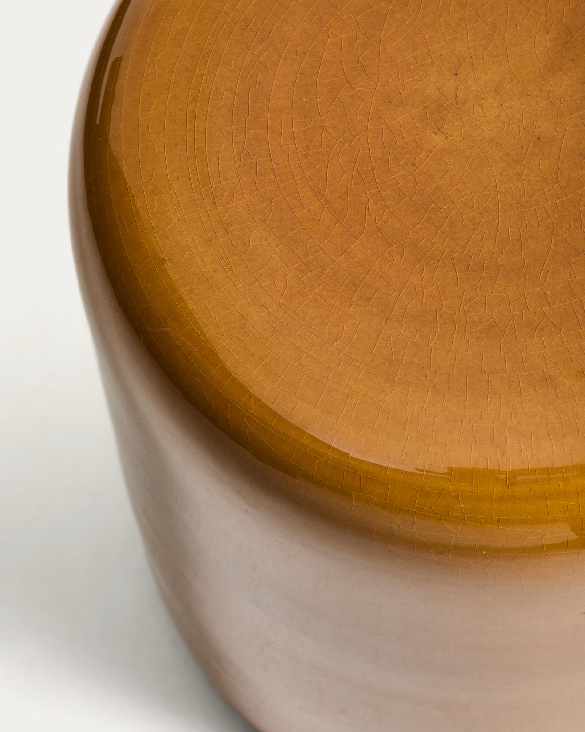 Mesquida side table in ceramic mustard finish Ø 35cm