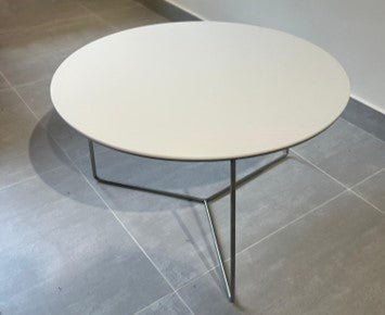 RECEPTION TABLE WITH WHITE TOP