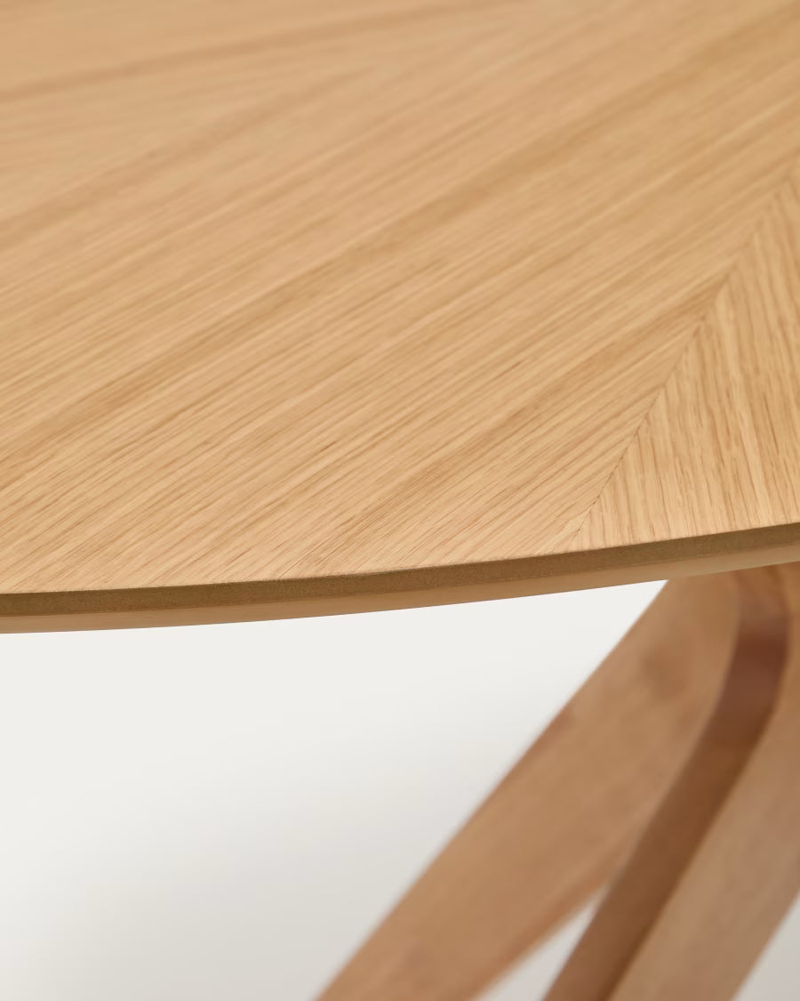 Naanim Table in Oak Veneer 180x110cm.