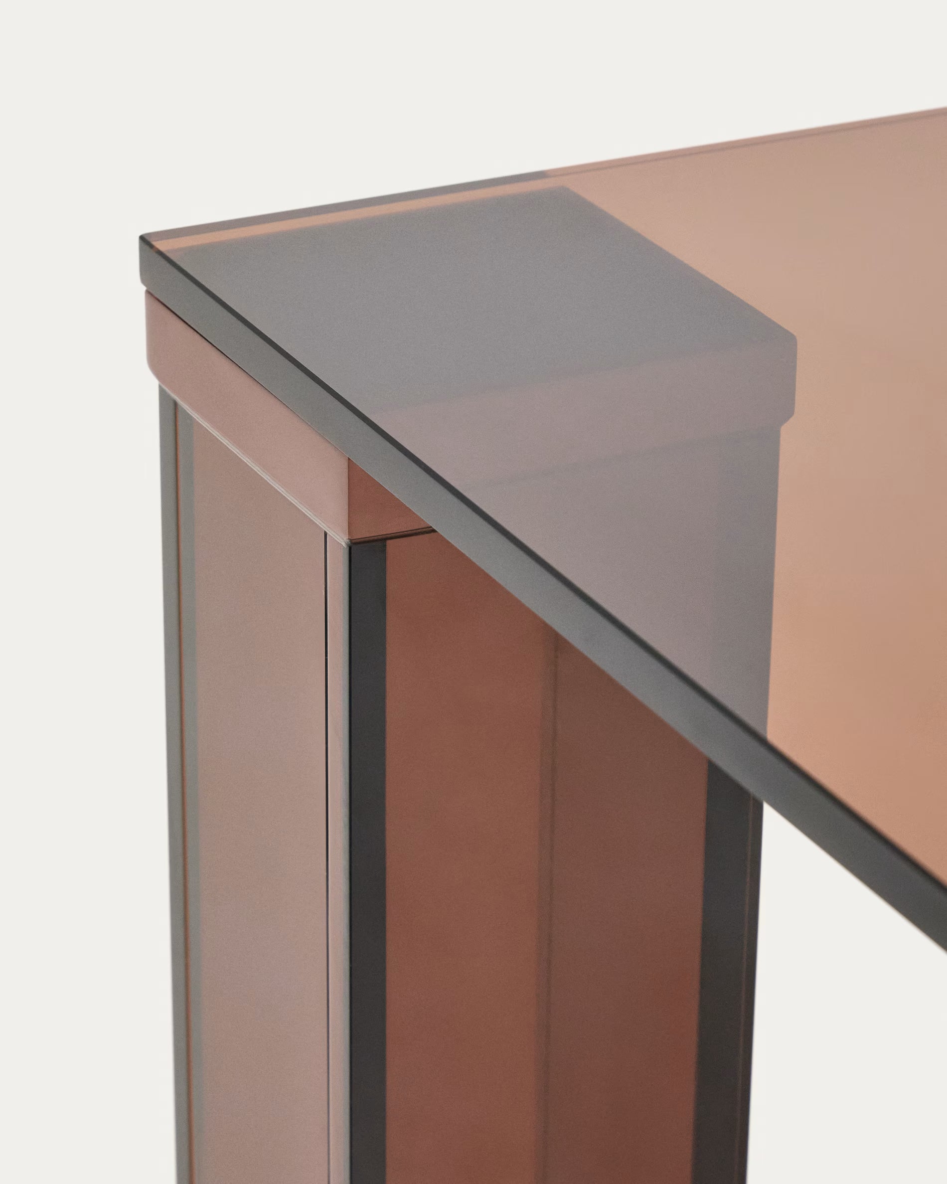 Adularia dining table in brown tempered glass 200x100cm. 