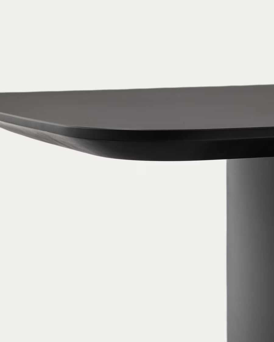 Litto Black# lacquered MDF table 200x100cm.