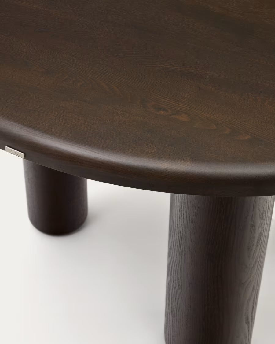 Mailen Round Table in ash wood veneer with dark finish, Ø 120 cm.
