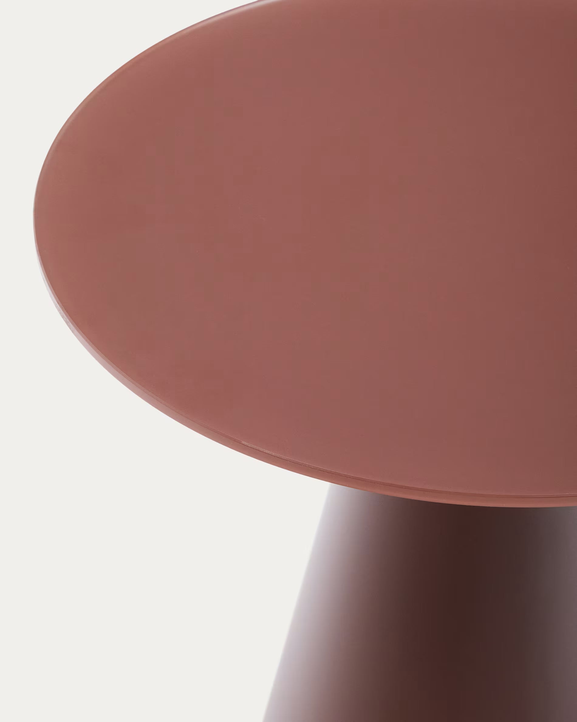 Wilshire side table matt terracotta finish Ø50cm