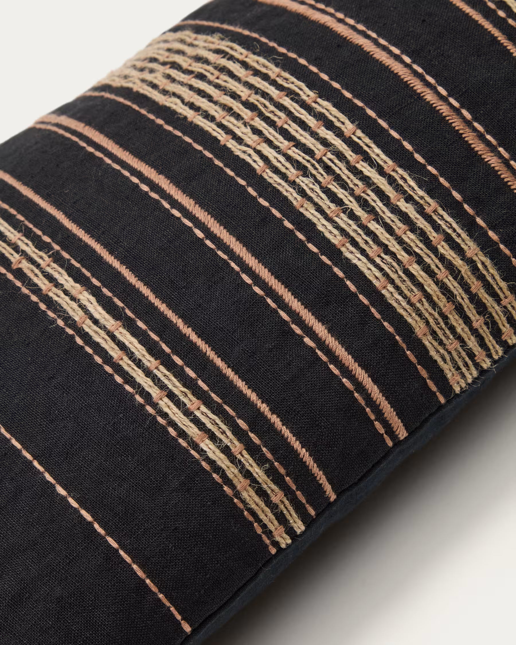 Sairu Black Cushion