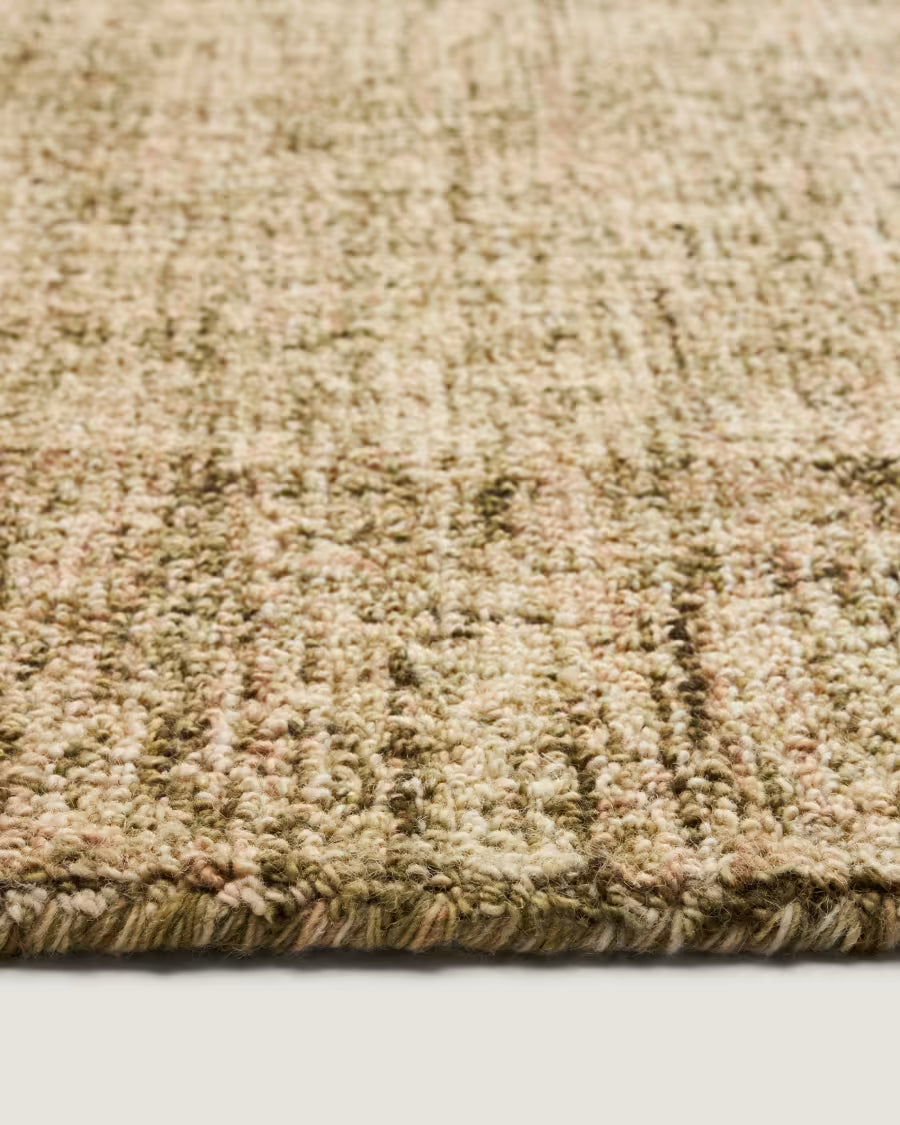 Zarn mini boucle effect wool blend rug 200 x 300cm.