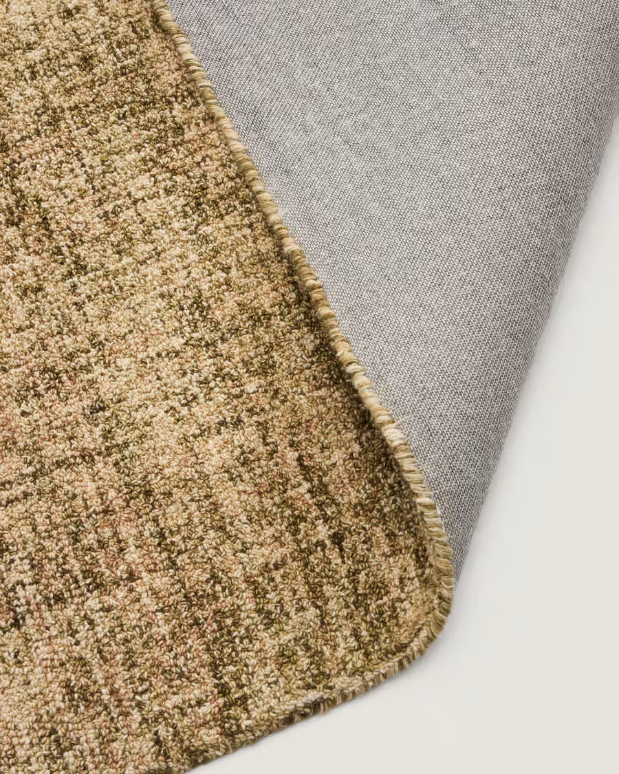 Zarn mini boucle effect wool blend rug 200 x 300cm.