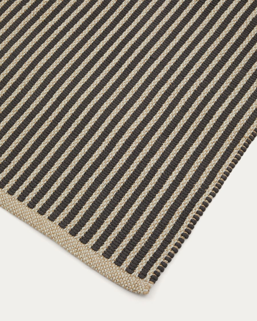 Satanca beige and black striped rug made from synthetic fibres 160 x 230 cm