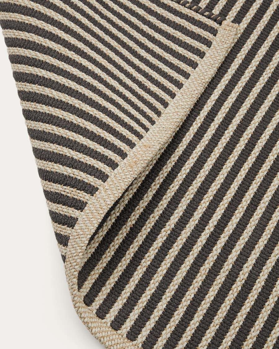 Satanca beige and black striped rug made from synthetic fibres 160 x 230 cm