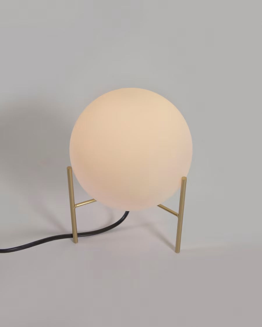 Seina Table Lamp in Steel with Brass Finish