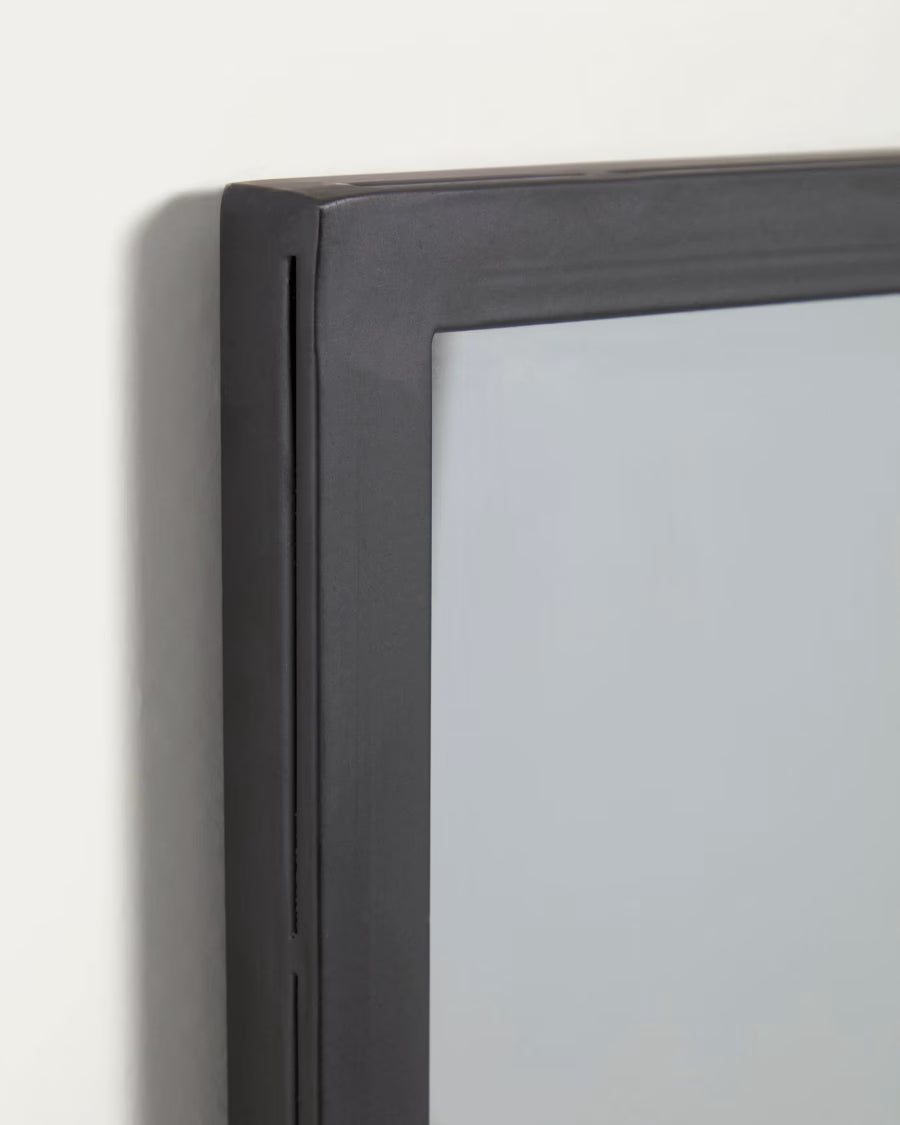 Ulrica standing mirror in black metal 100 x 160cm.